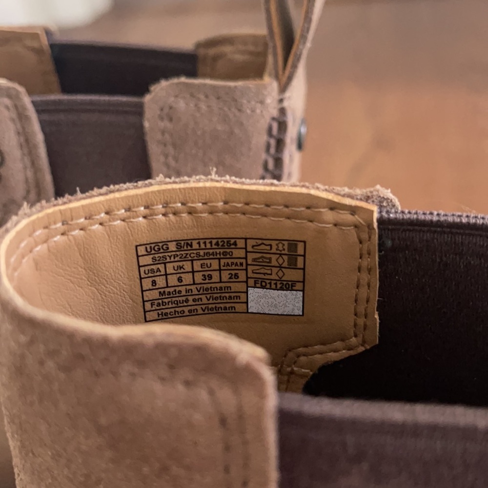 UGG booties - Picture 7 of 9